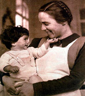 Elisabeth Eidenbenz, la enfermera suiza que puso en marcha la Maternidad de Elne (Francia). 